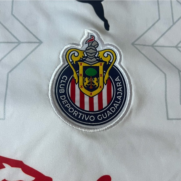 Puma Men's Chivas Authentic Away Jersey Kit 22/23 Size Medium - Picture 2 of 7